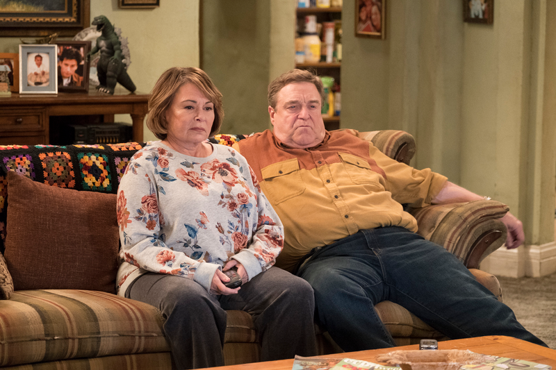 Illustration for article titled A well-worn premise generates a lot of conflict but little else on a middling Roseanne